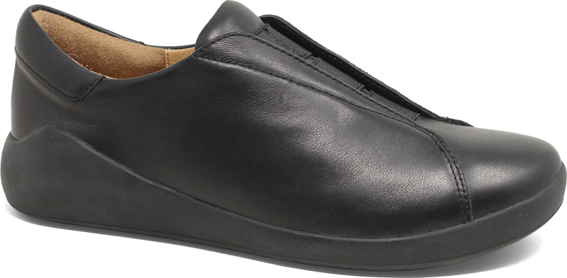 Quarter turn view Women's Ziera Footwear style name Yass Xf in color BLACK/BLAC. Sku: ZR11184B5863